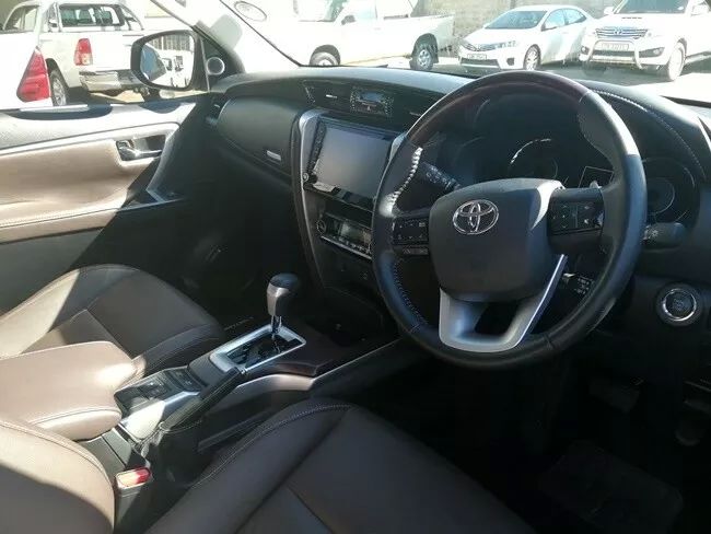 2019 Toyota Fortuner 2.8 GD-6 4×4 AT ONLY 16 000km